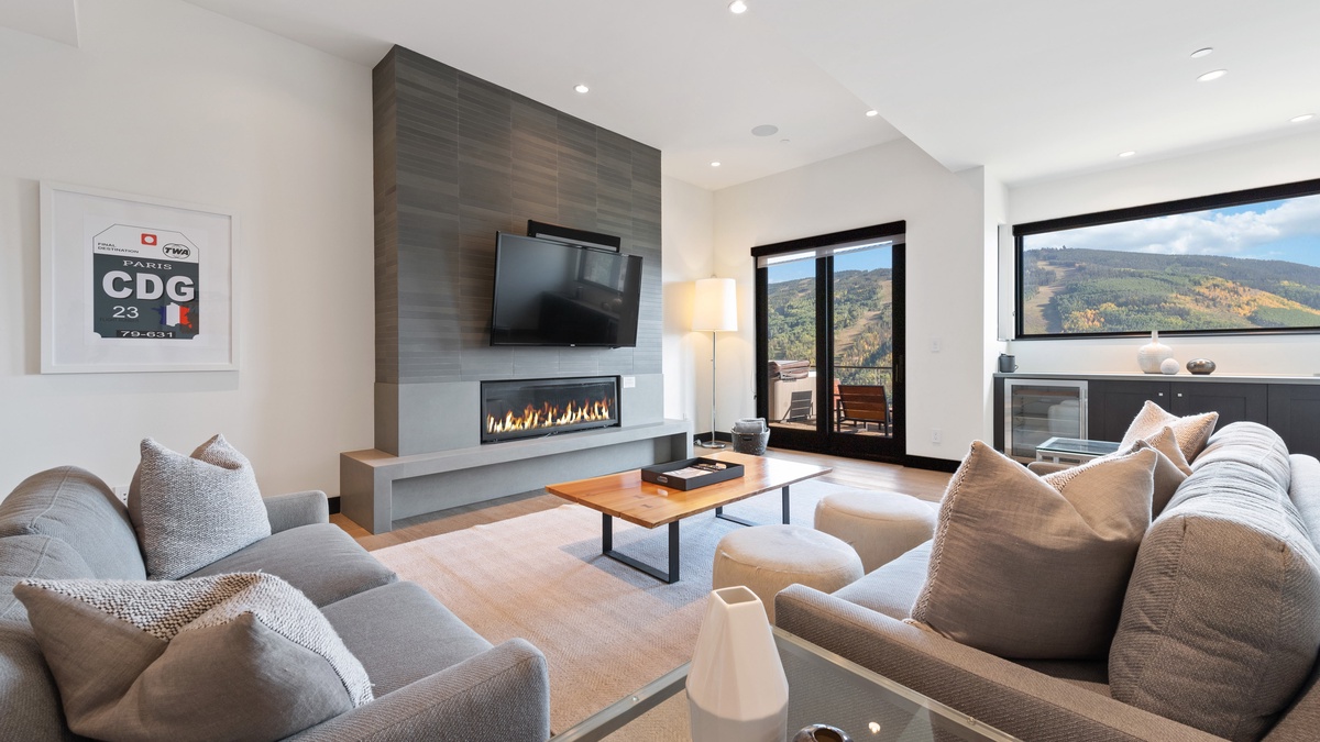 Family Room, Lower Level