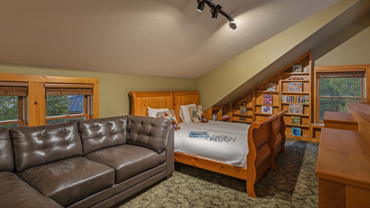 Upper Level - Loft with four twin beds