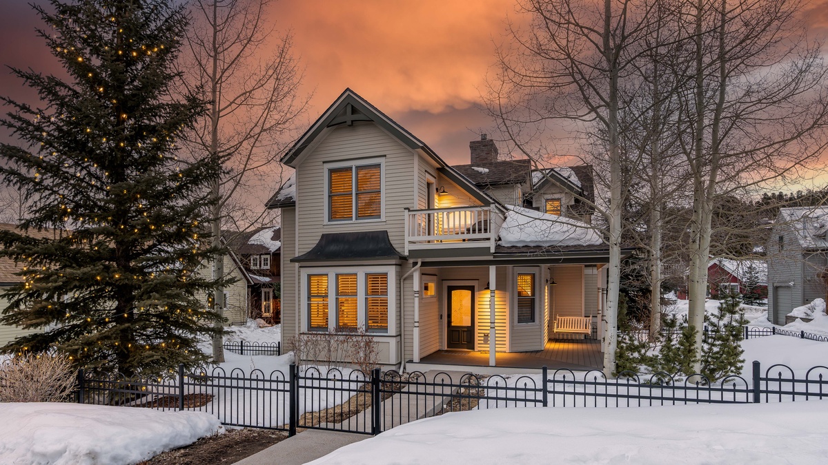 Snowy Lansdowne Chateau in downtown Breckenridge