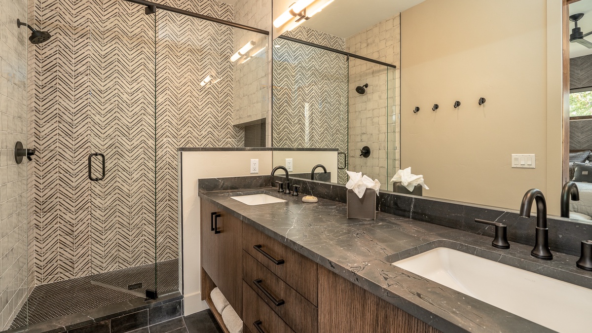 Bedroom 1, Upper Main Level - King suite 1 ensuite bath on upper main level