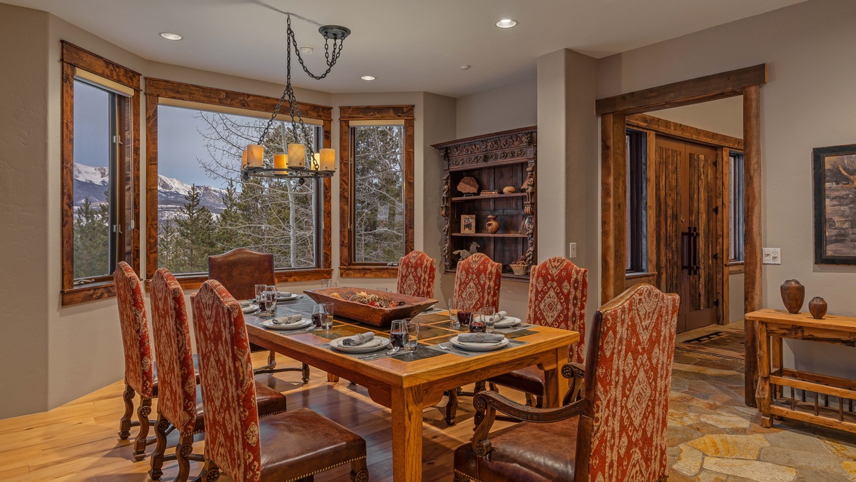 Dining Area, Main Level
