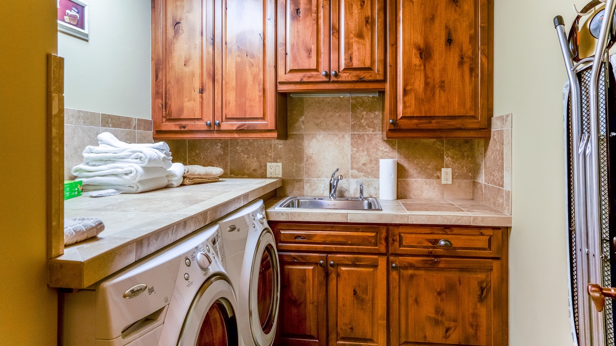 Laundry, Lower Level