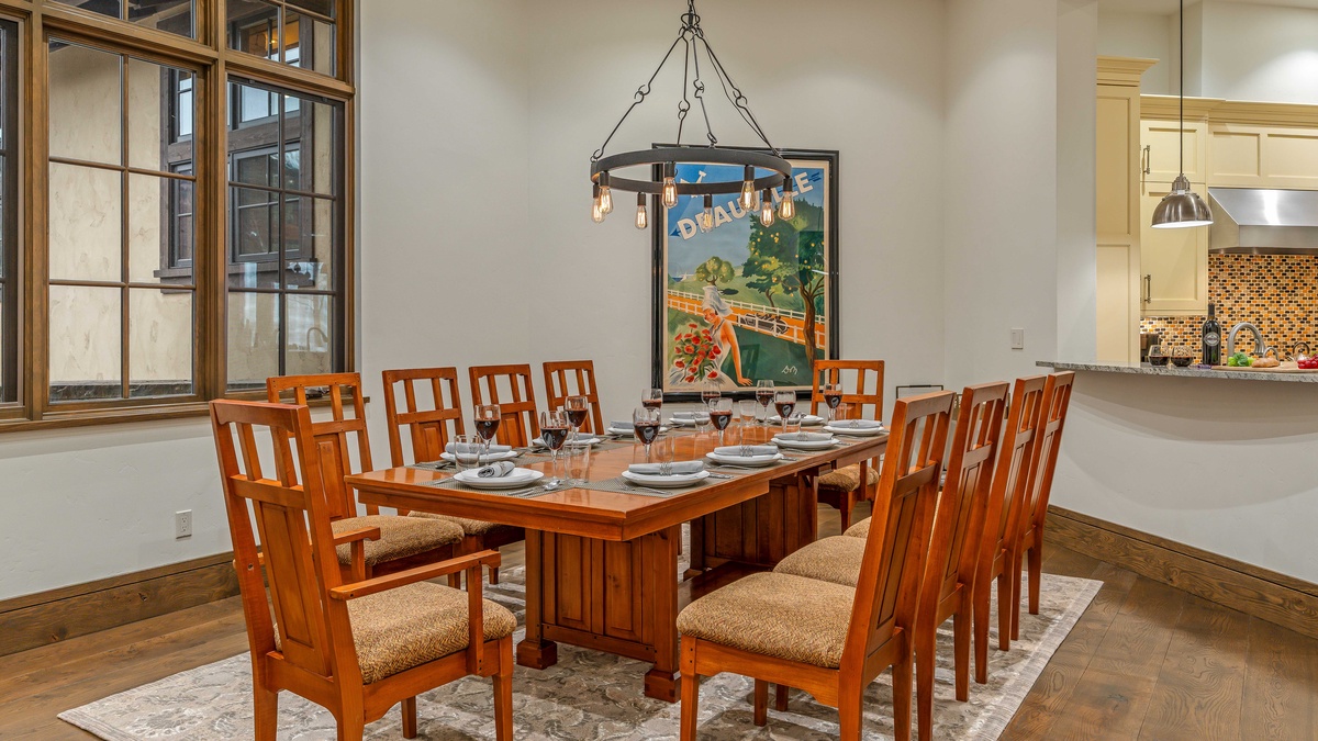 Dining area with seating for 10