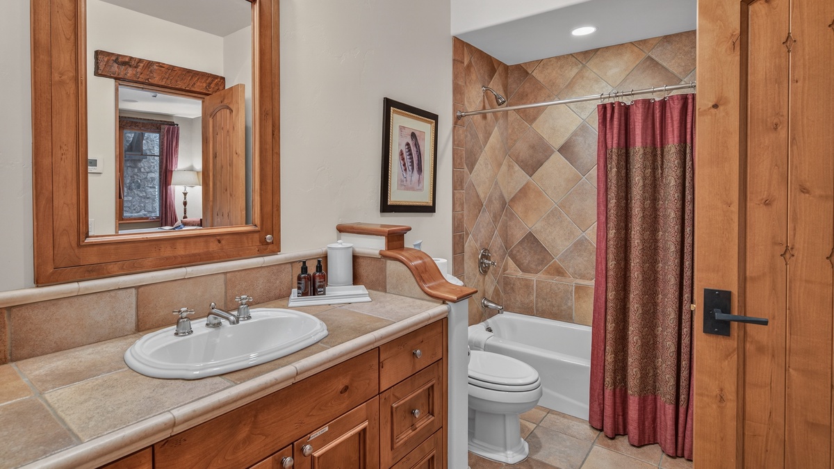 Bedroom 3, Lower Level - Ensuite