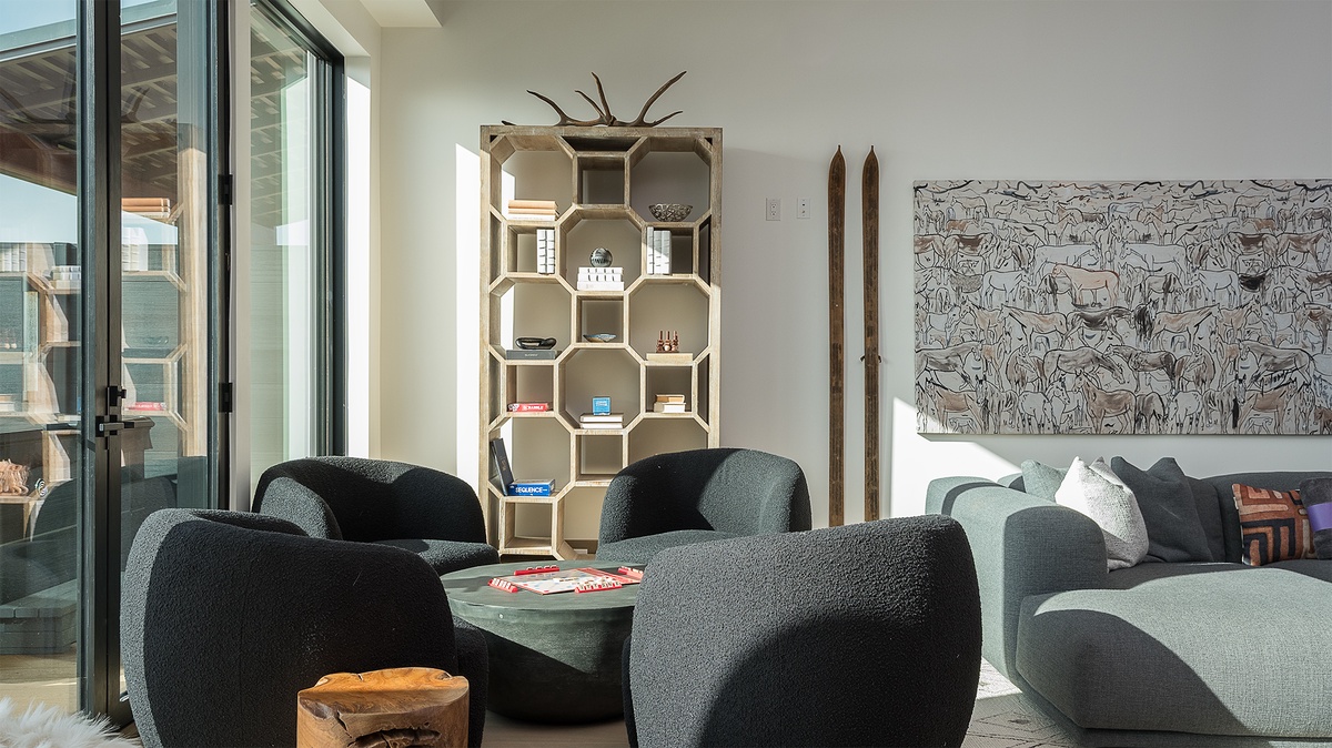 Great Room, Upper Level - Relaxing sitting area beside outdoor access