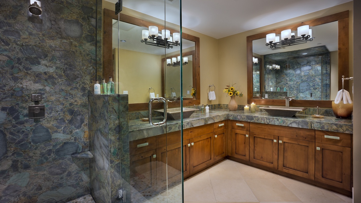 Bedroom 3, Main Level - Ensuite