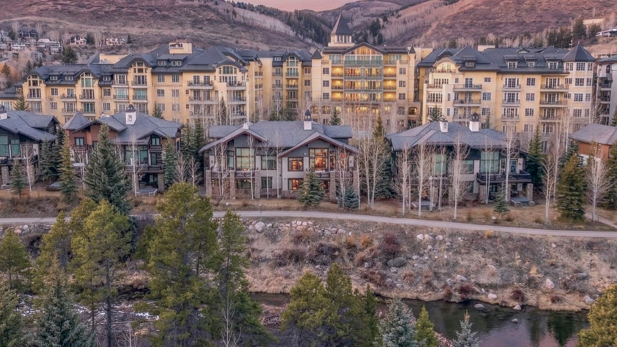 Aerial of Bergrose Lodge