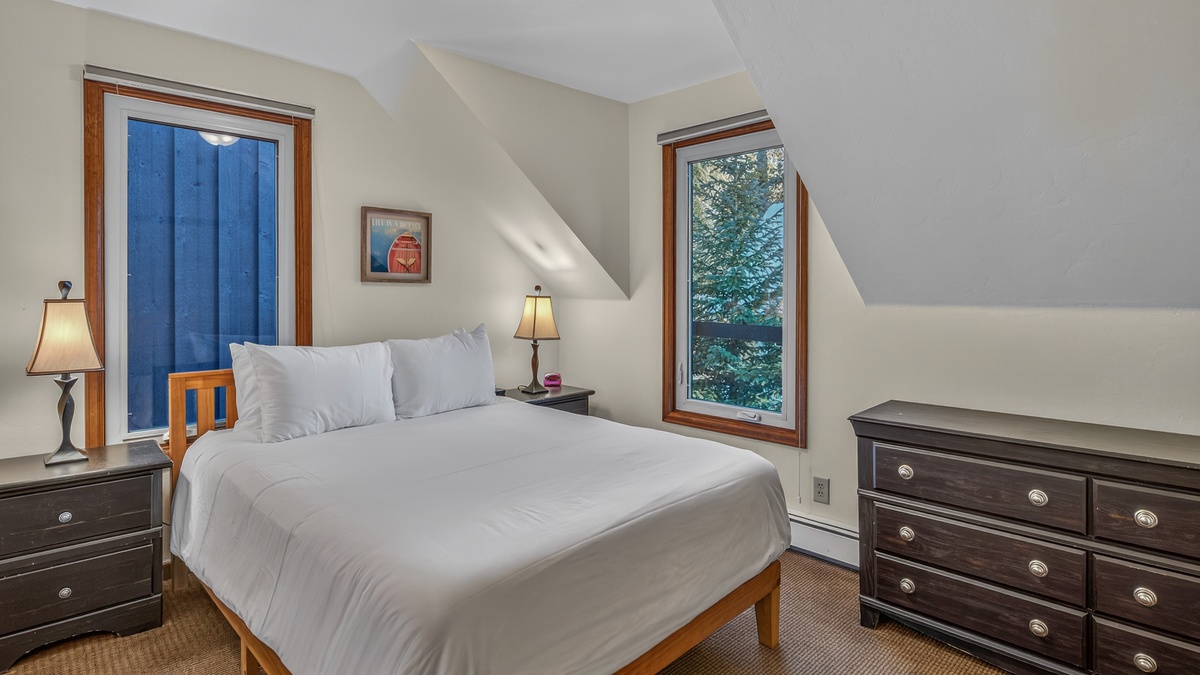 Raven's Call Bedroom 3, Upper Level - Queen Bedroom