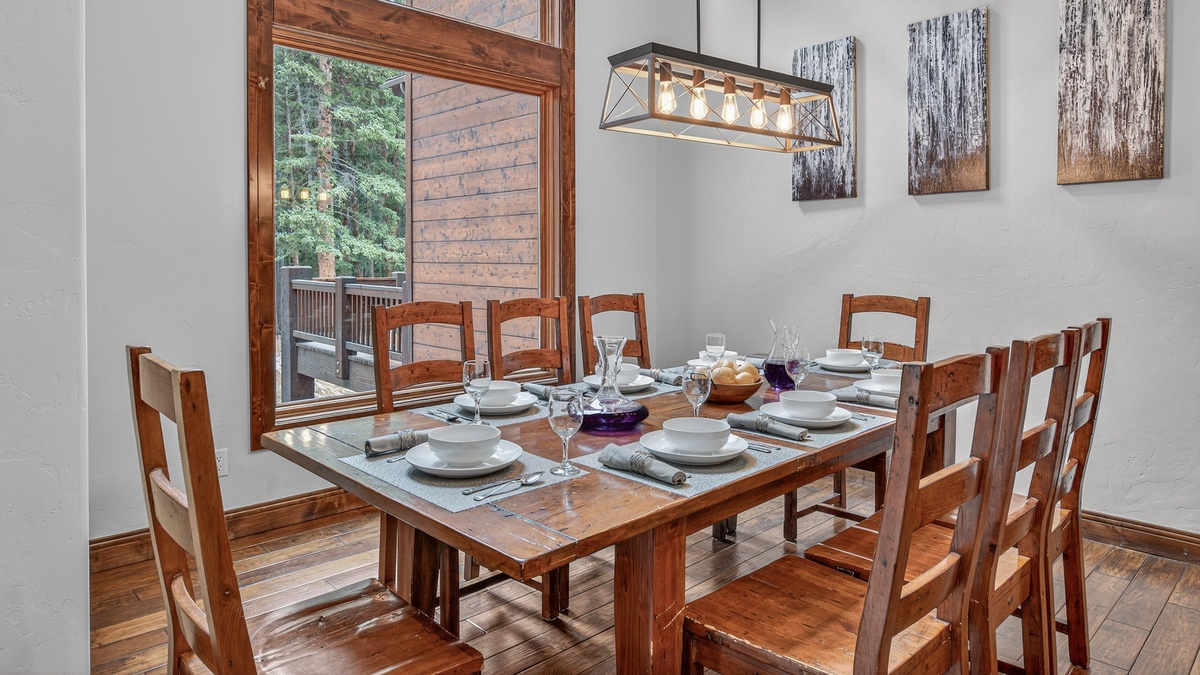 Dining Area, Main Level