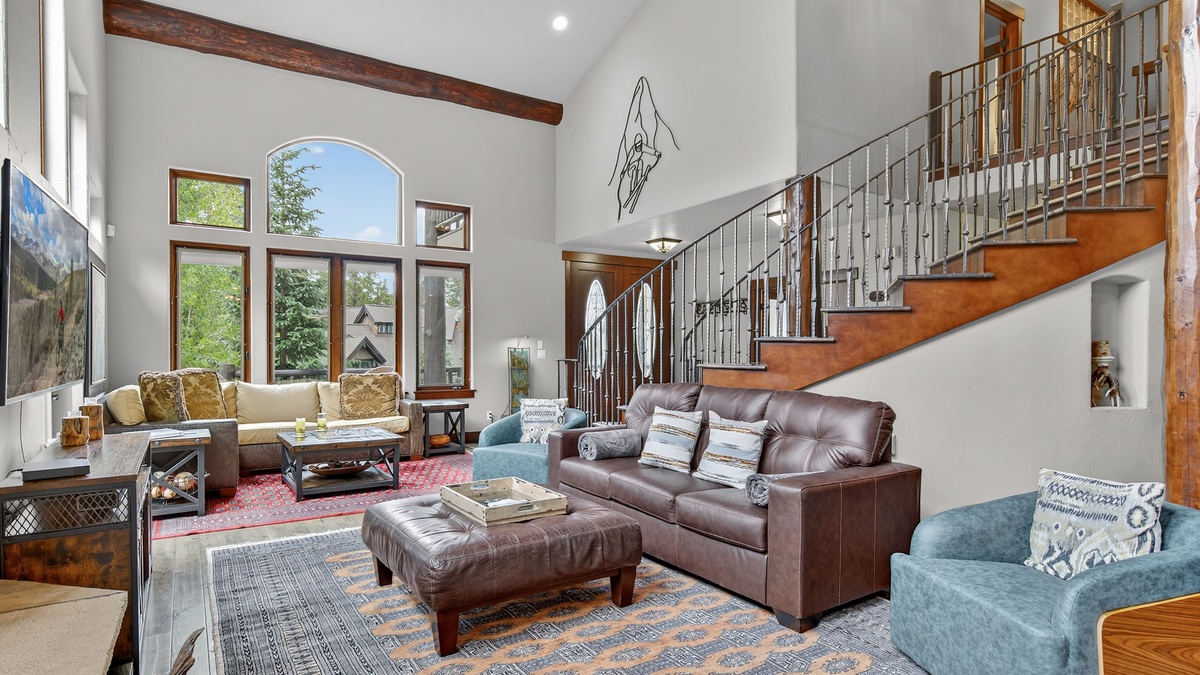 Great Room and Entry, Main Level