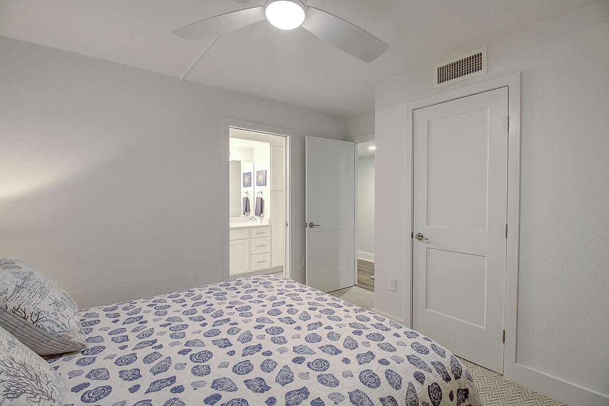 Drift off peacefully in your bright, airy bedroom with a ceiling fan keeping you cool and comfortable all night long.
