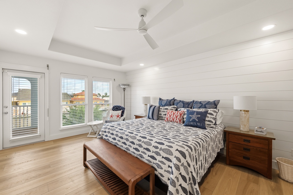 Wake up to coastal charm in your tranquil bedroom, styled with beach-inspired décor and plenty of natural light. Step out to your private balcony to enjoy morning breezes.