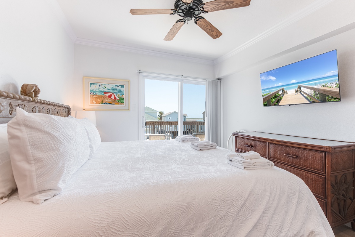 Drift off to sleep with gentle ocean breezes from your ceiling fan and fresh towels ready for your morning beach walk.