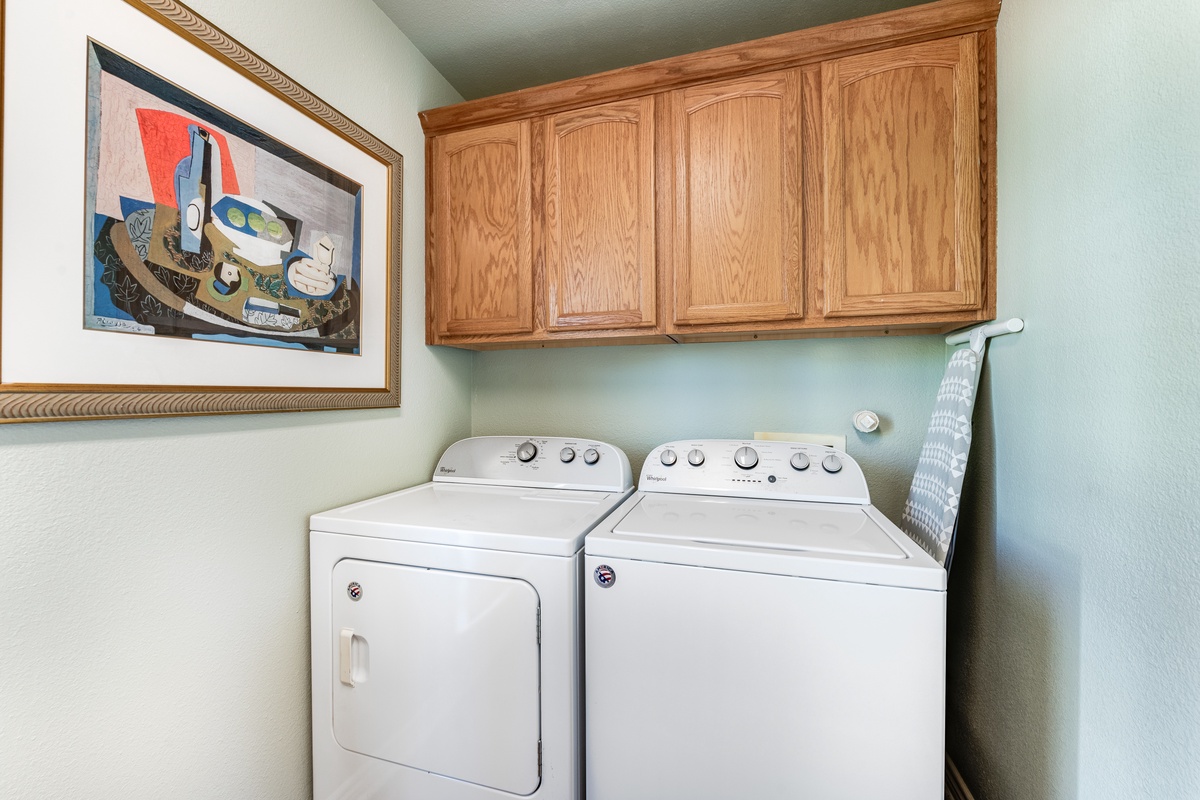 Your own washer and dryer make packing light easy—fresh clothes whenever you need them.