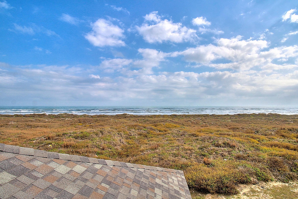 This home offers truly amazing views!
