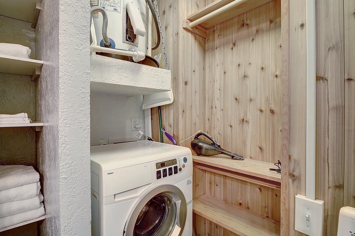 Your private laundry makes extended stays effortless with a full washer and dryer, plus thoughtful shelving for all your linens.
