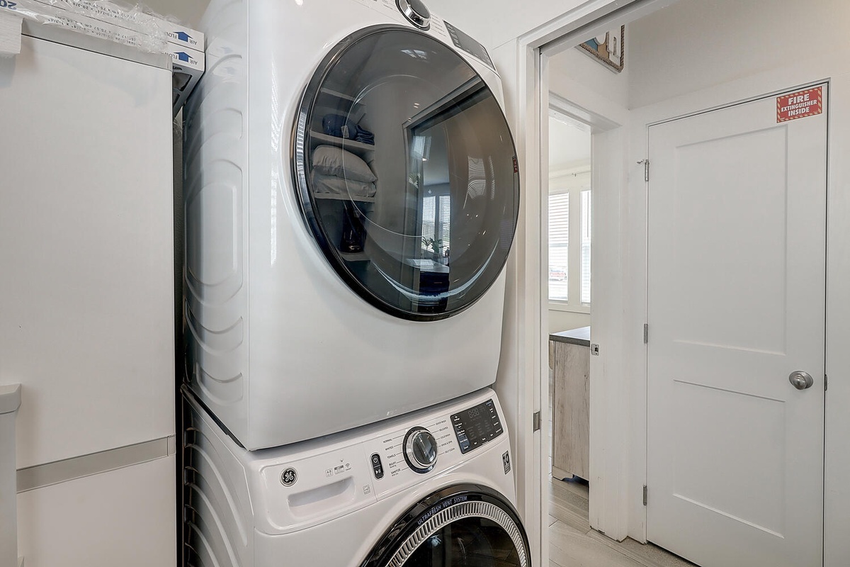 Your in-unit laundry makes packing light a breeze—fresh clothes whenever you need them during your stay.