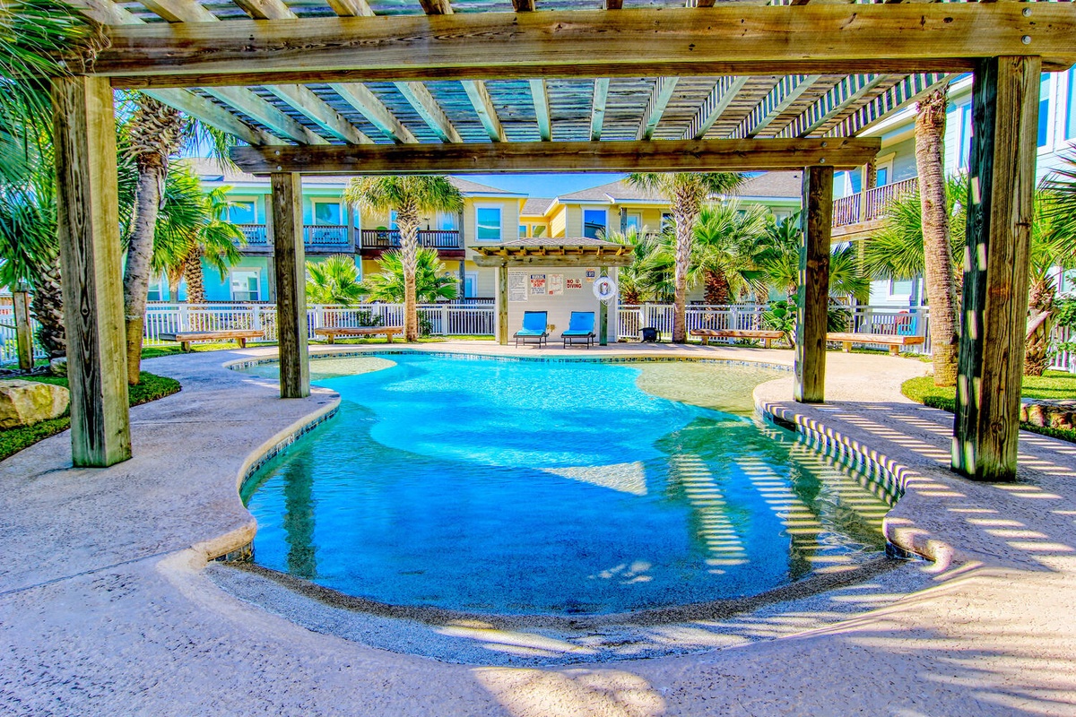 LP Pool-4