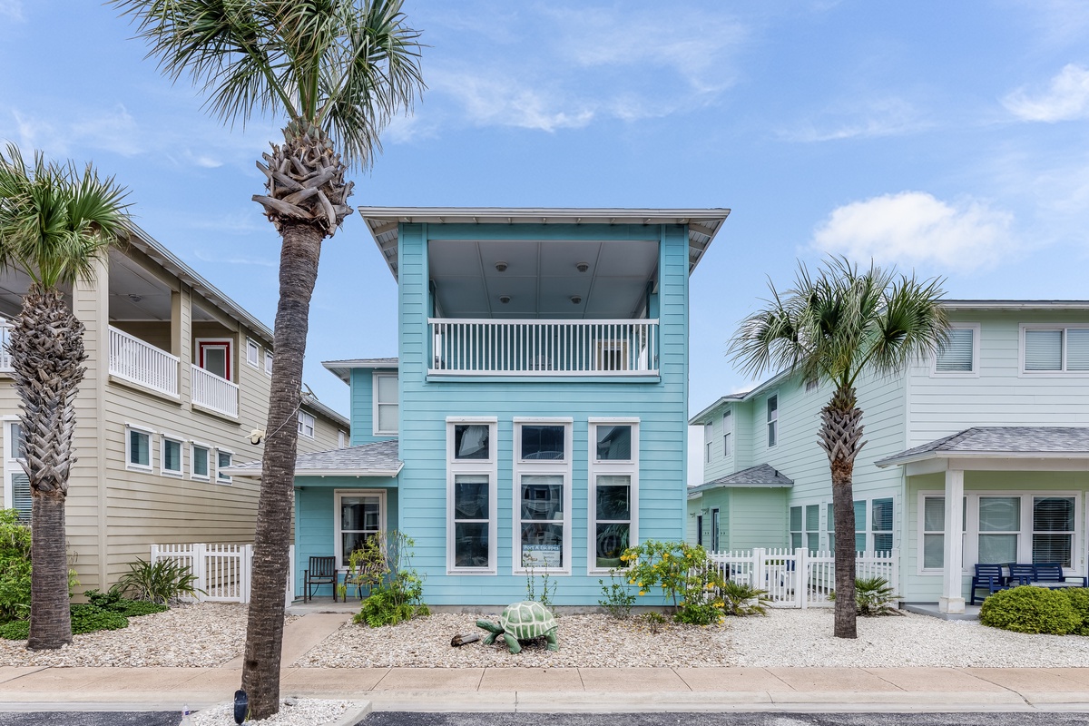 Bright coastal colors and inviting curb appeal welcome you to your relaxing North Padre Island getaway.