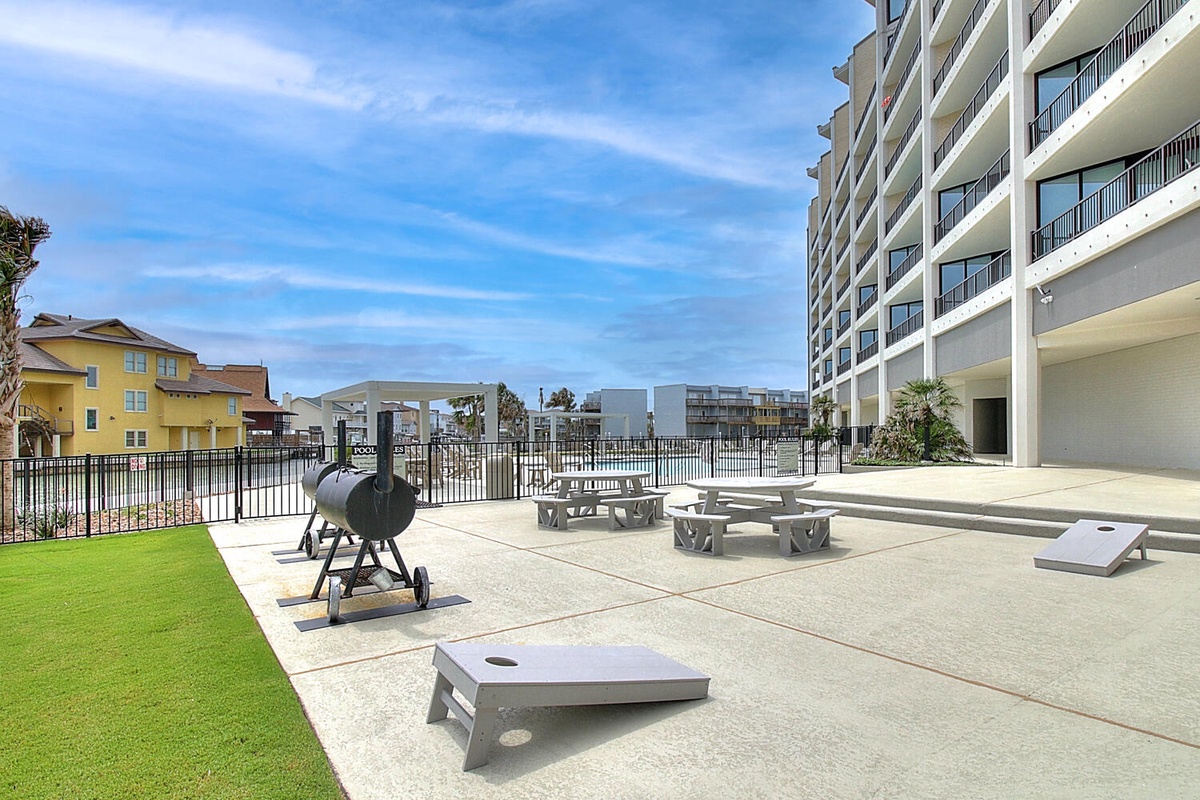 Cline's Landing games and grill area