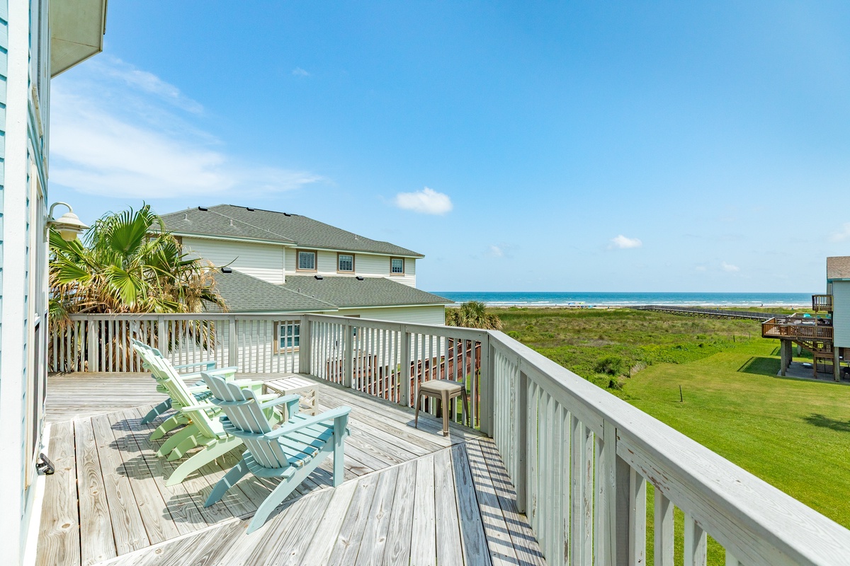 Take in Gulf views from the expansive deck