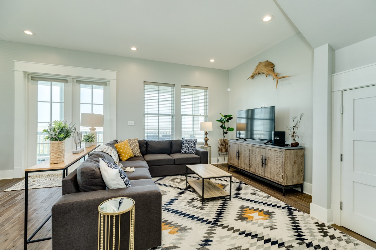 Large sectional perfect for catching up or catching the game