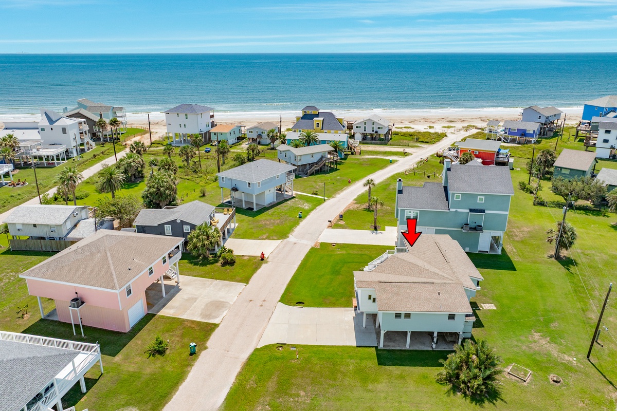 7 houses away from the surf and sand