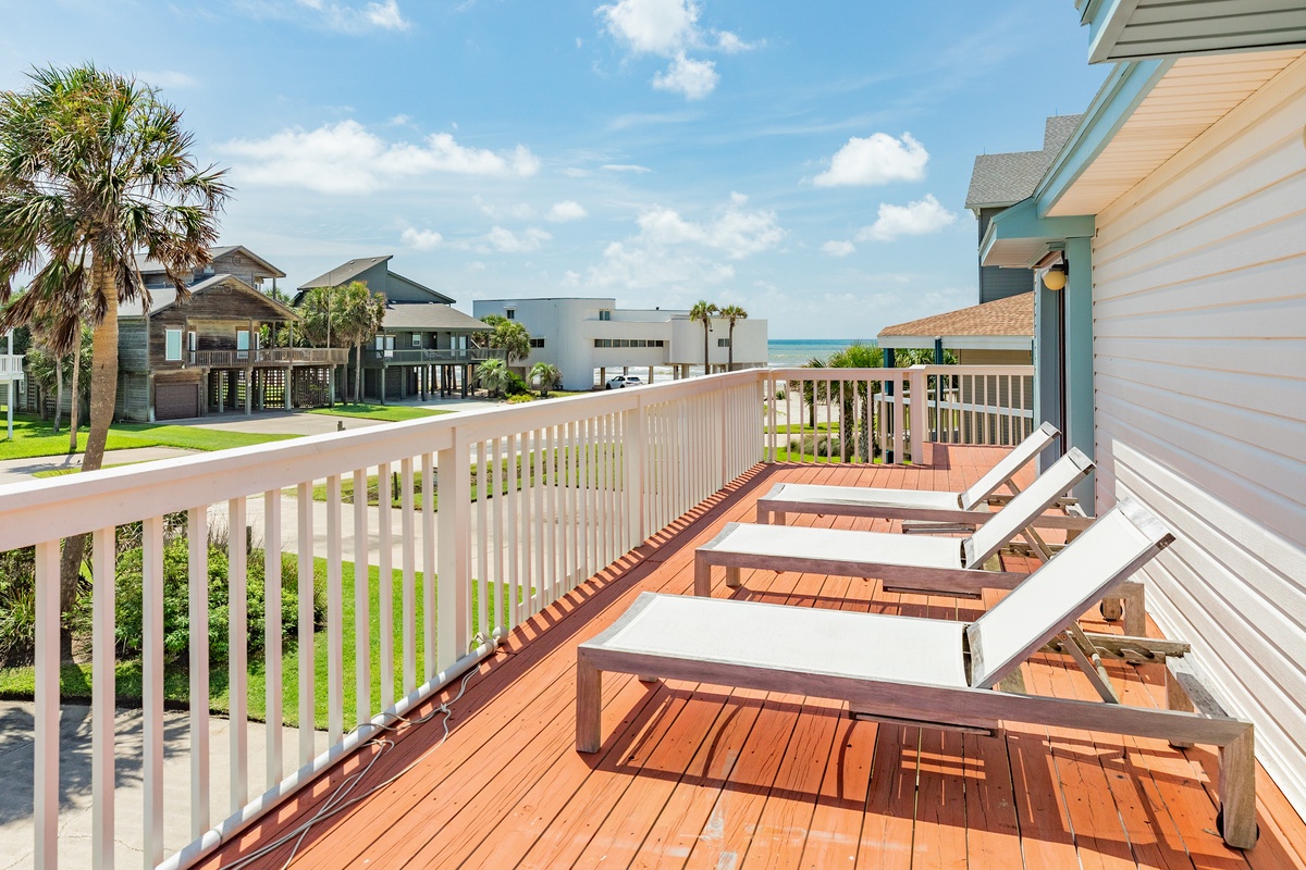 Long Gulf views from the main level deck