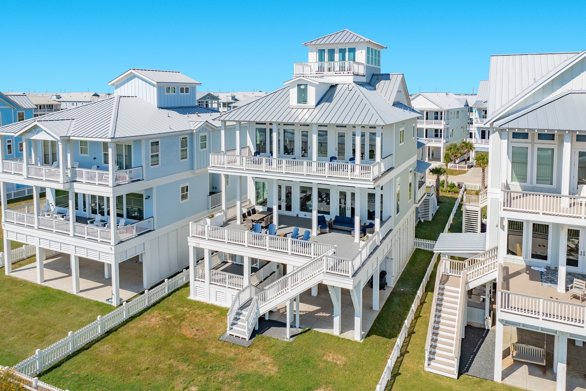 Plenty of outdoor space between 3 decks, spacious patio and fenced yard