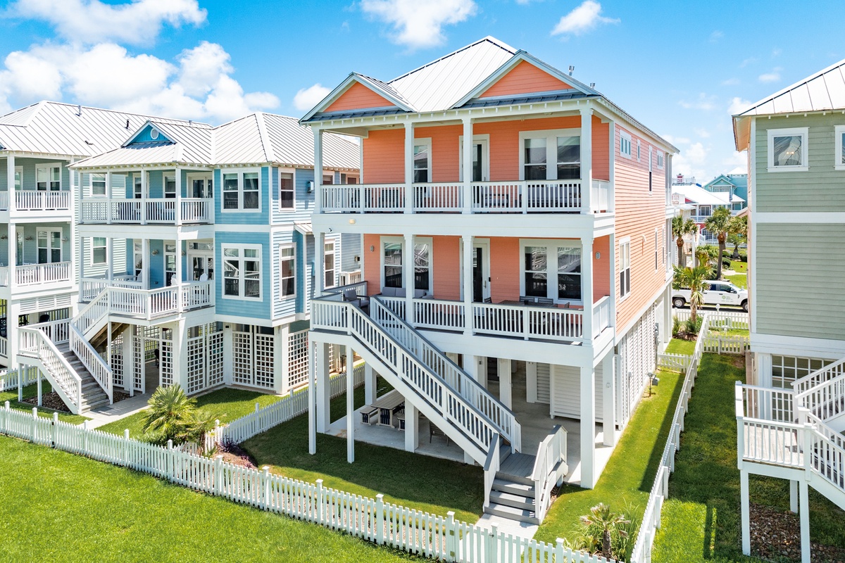 Plenty of outdoor entertainment space