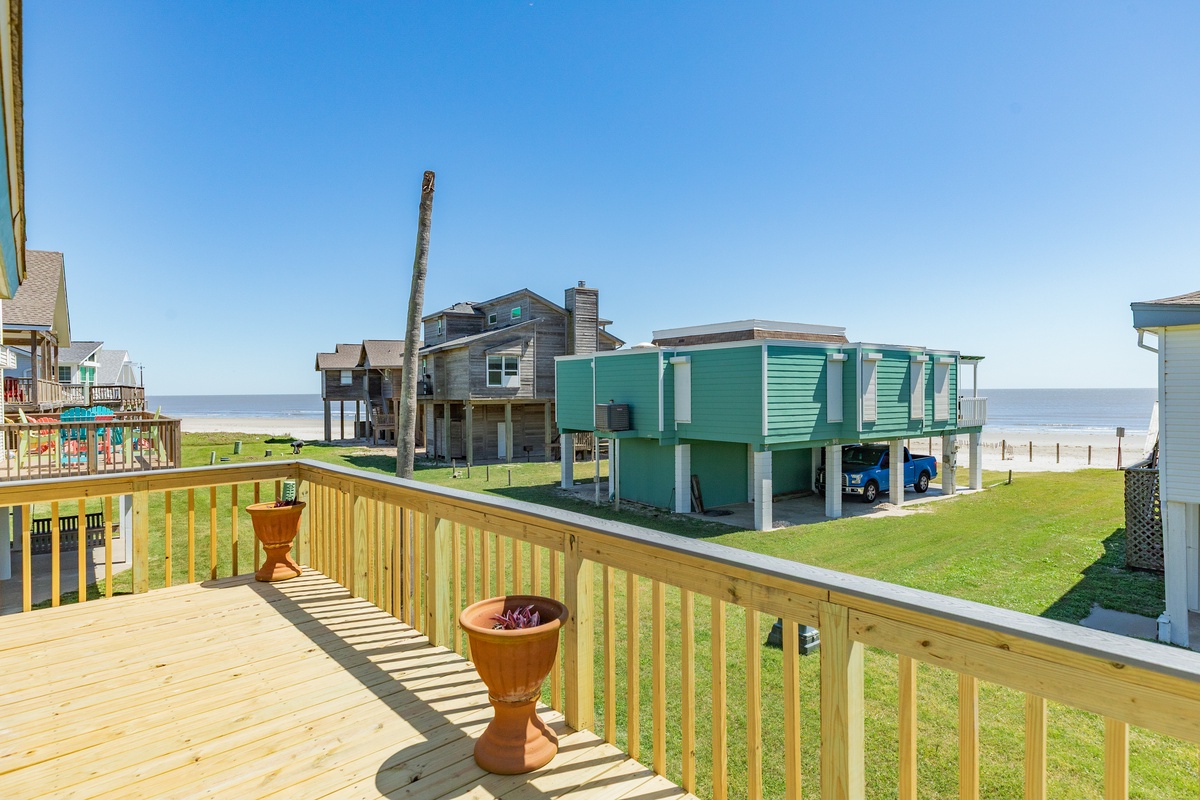 Enjoy peek-a-boo Gulf views from the deck