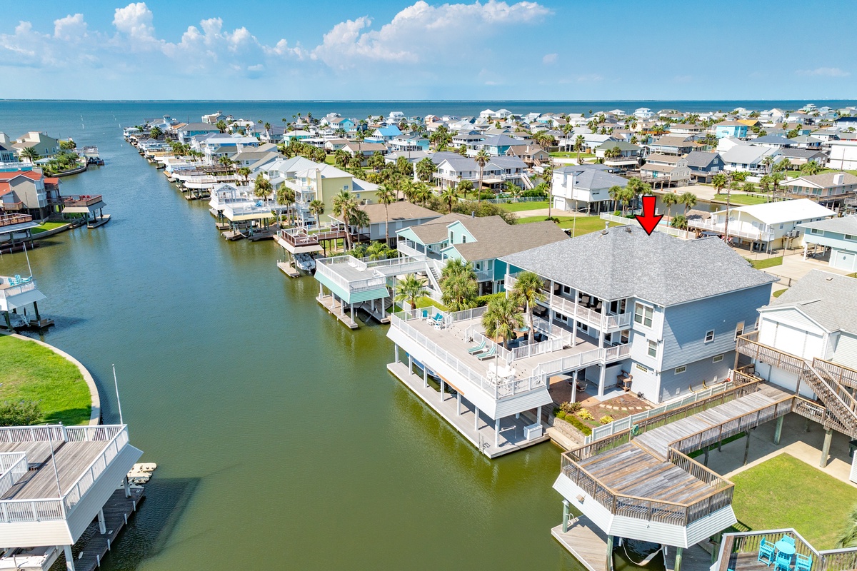 Easy access to Galveston Bay