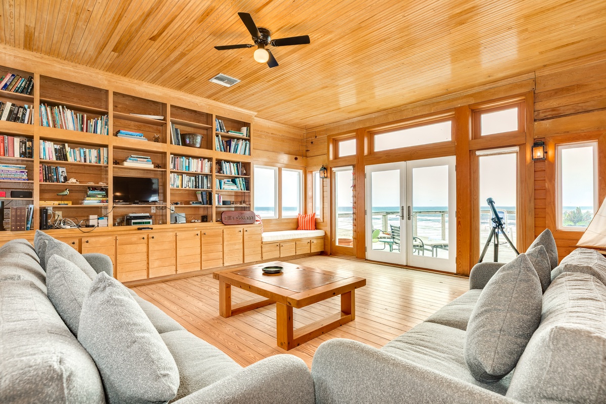 Gorgeous Gulf views from the living area
