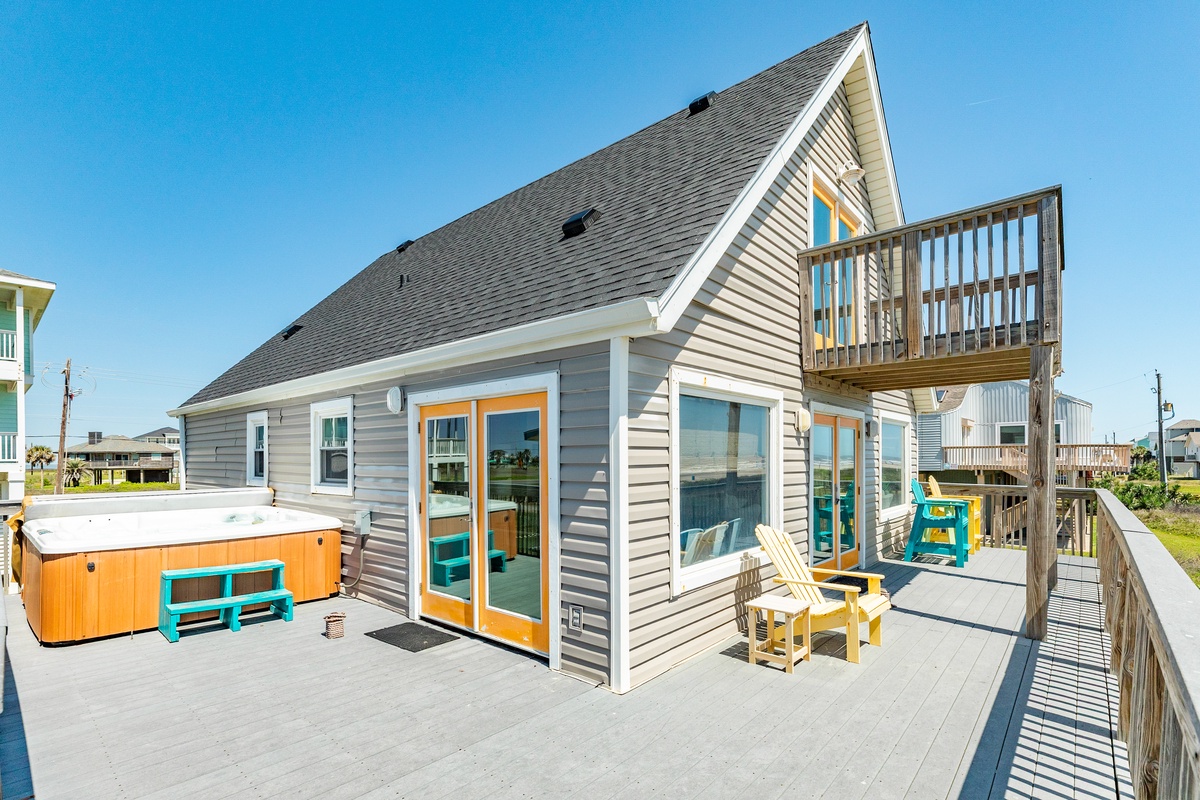 Great outdoor space between 2 levels of decks and private hot tub