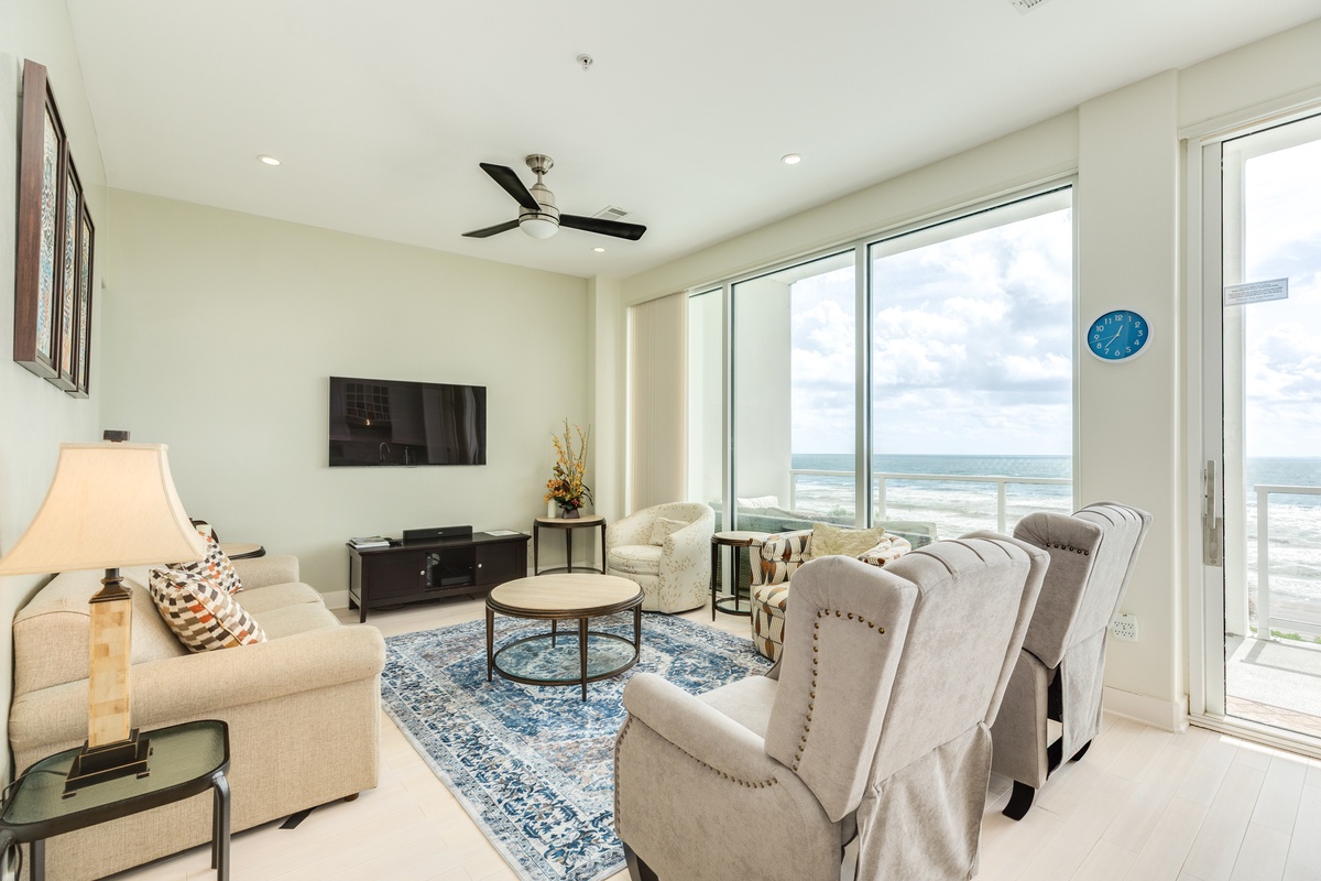 5th floor Gulf views from the living area