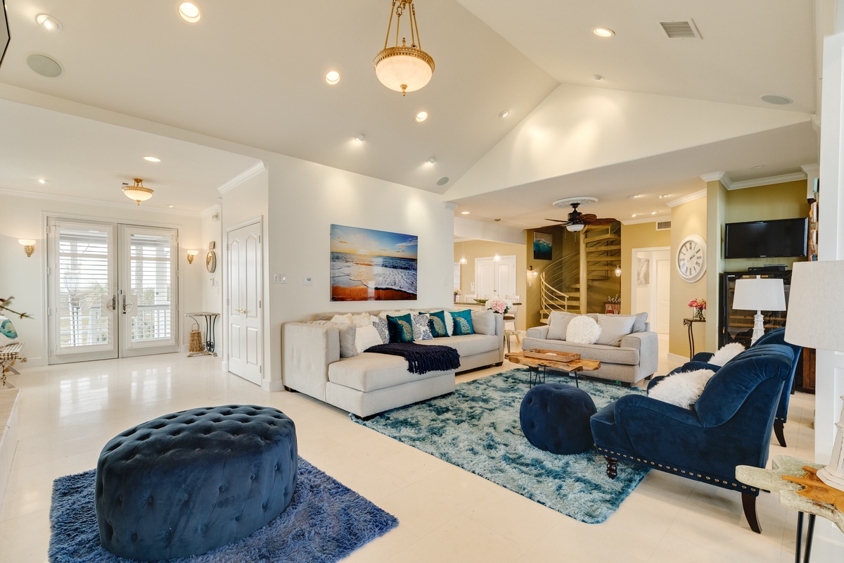 Abundant comfortable seating for family time