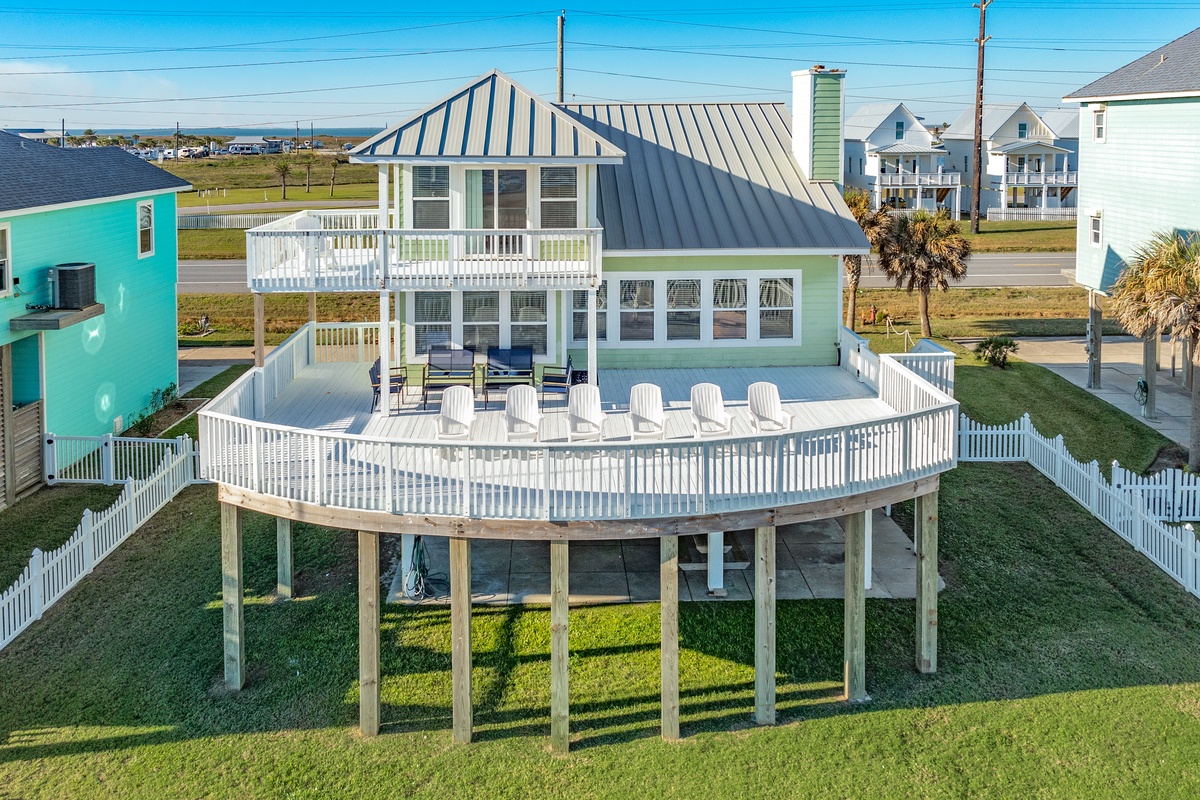 Beachfront home in Miramar Beach