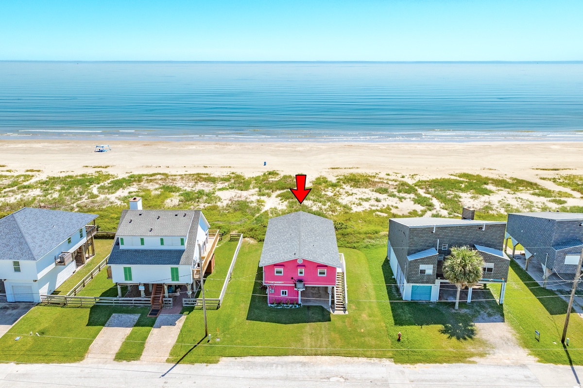 Steps away from the sand & surf