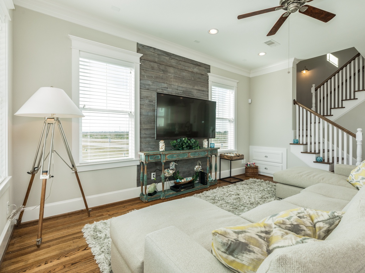 Enjoy family movie nights after a day in the sun