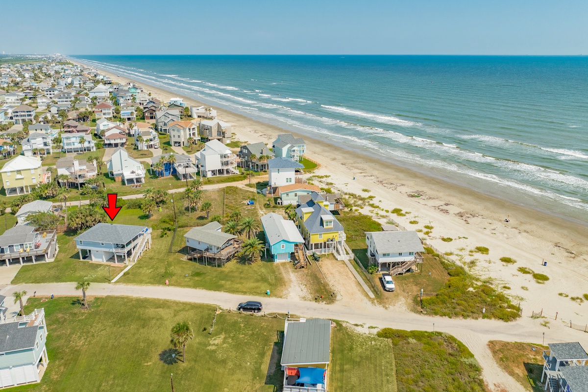 5 houses away from beach access