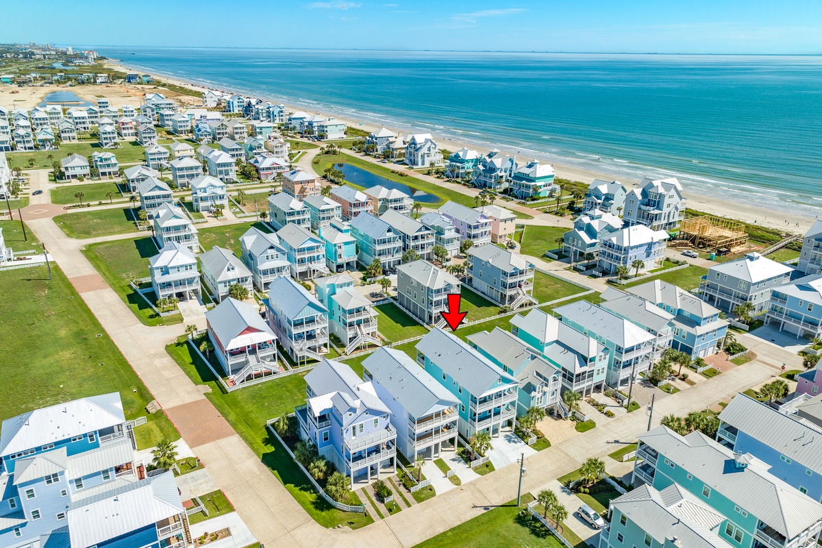 Only a block from the water in charming Beachside Village