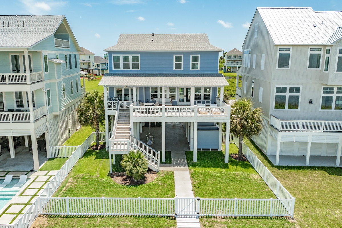 Plenty of outdoor entertainment space for the whole family