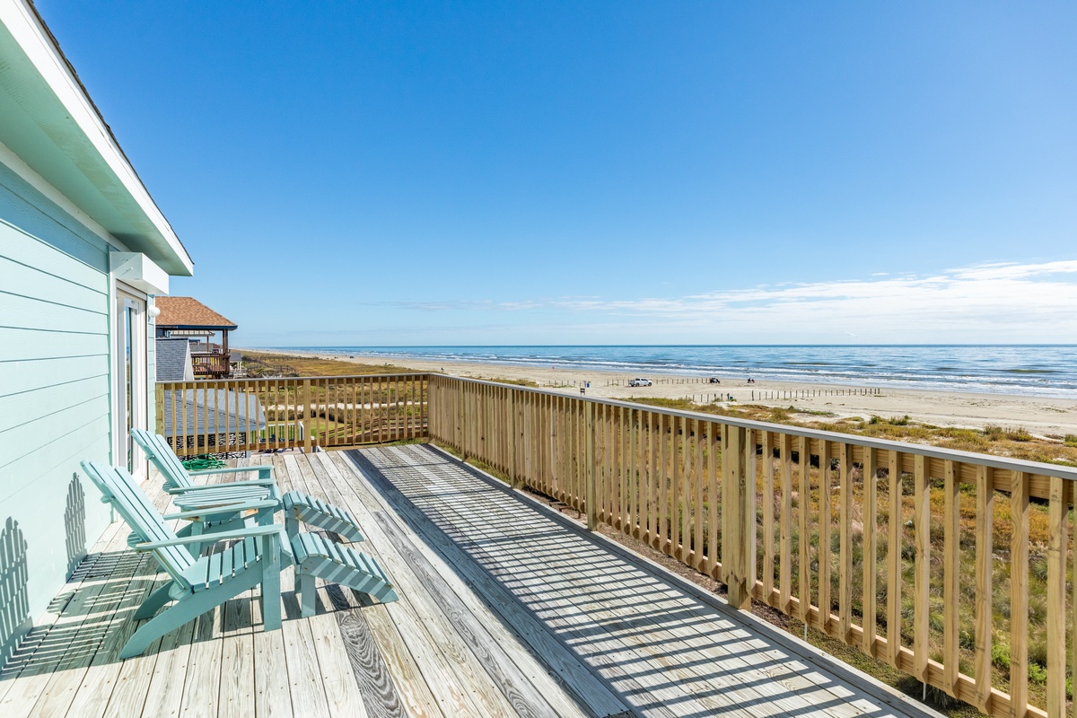 Soak in beachfront Gulf views all day & night