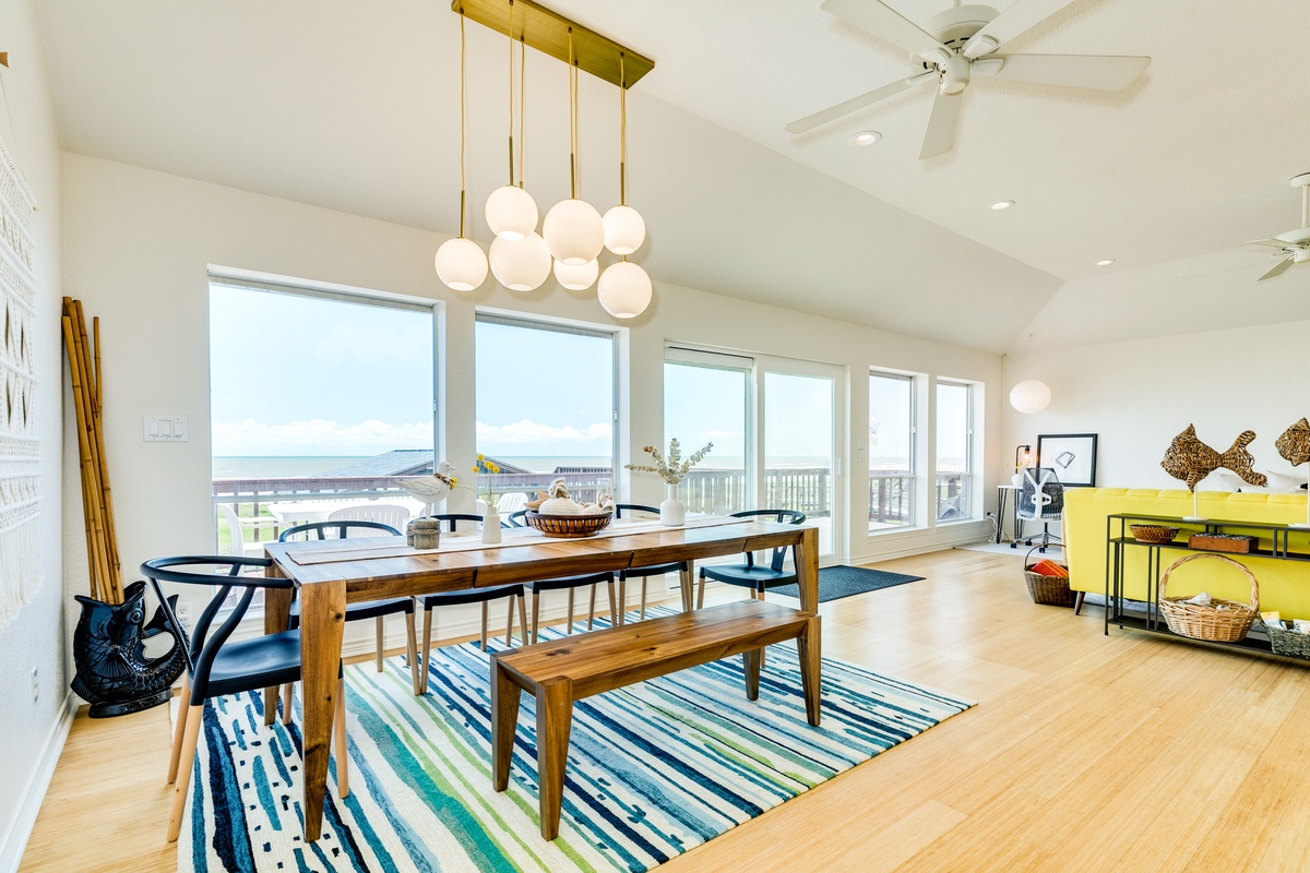 Enjoy meals overlooking the Gulf