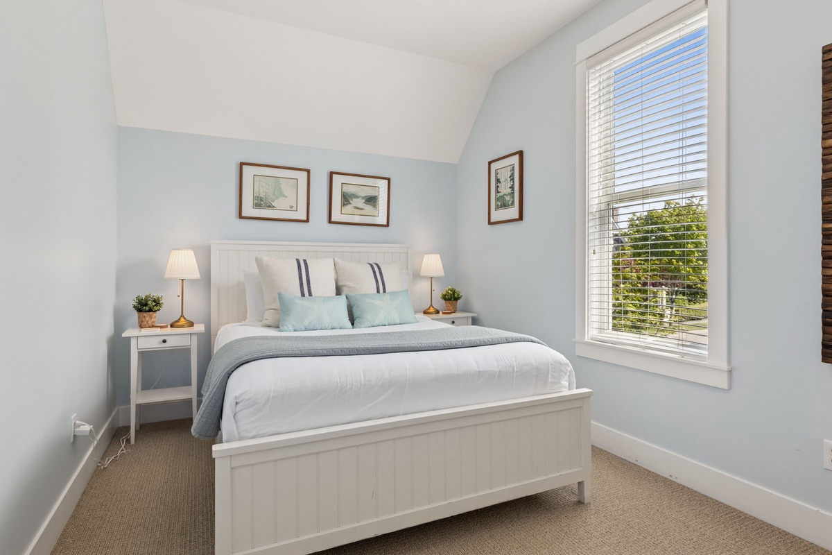 Upstairs guest room