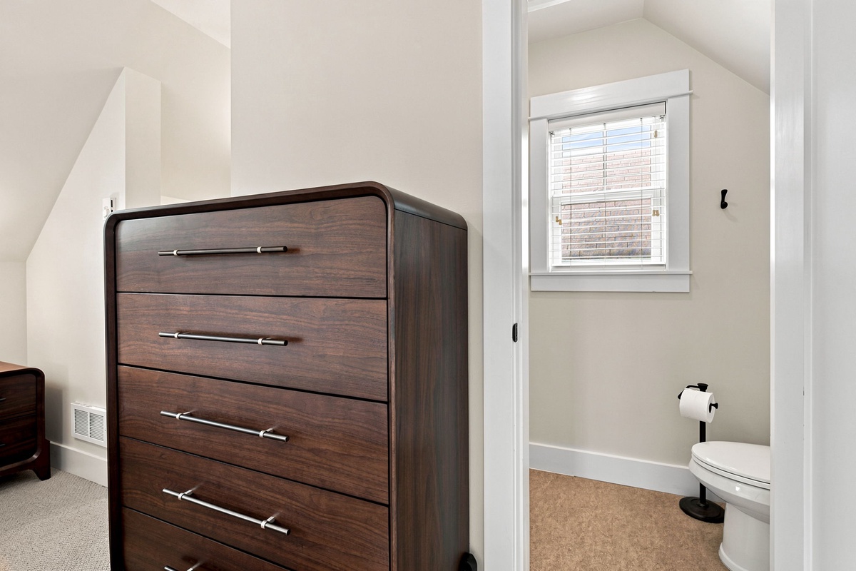 Loft ensuite bathroom