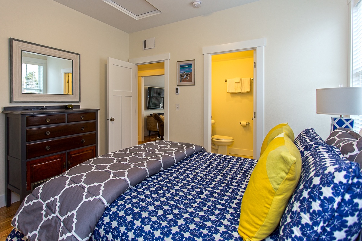 Second floor North guest bedroom 