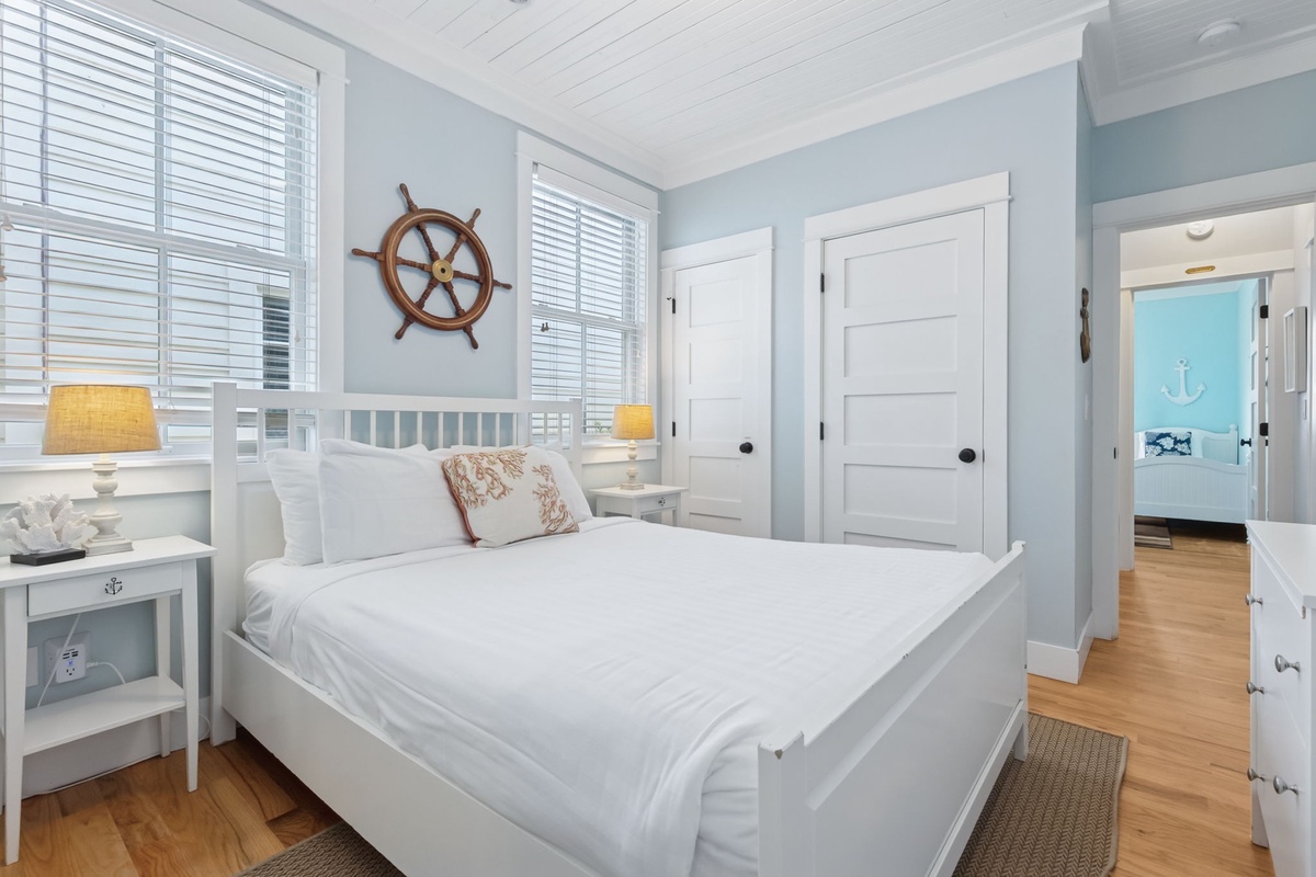 Queen bedroom