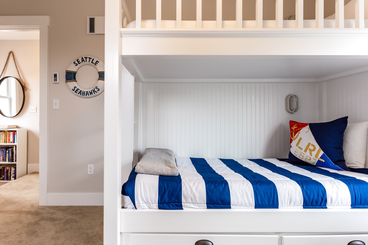Fun nautical themed bunk room