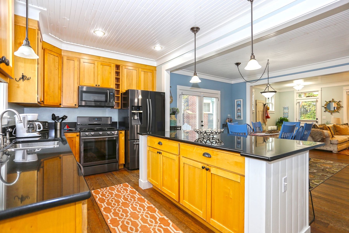 Open concept kitchen and dining area